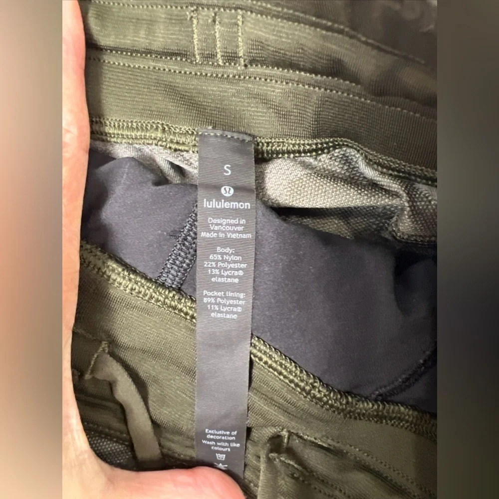 Lululemon THE Short 7” Mesh Linerless Men’s Small Camo Green Athletic Run M7APIS
